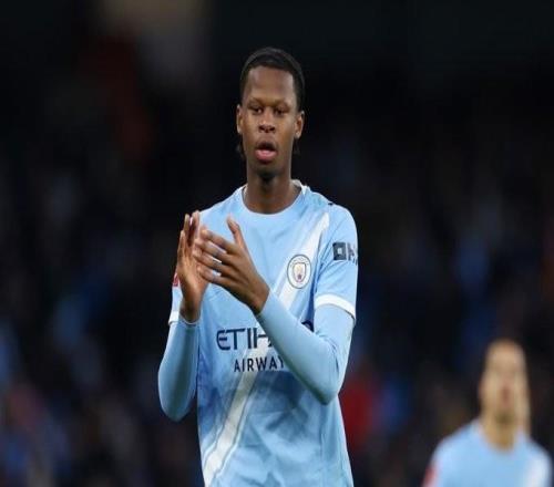 記者：謝周三希望租借小將姆富尼，曼城對(duì)此持開(kāi)放態(tài)度