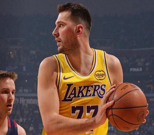 又見湖三崩！勒布朗11分5助攻湖人不敵騎士，東契奇29分5板6助