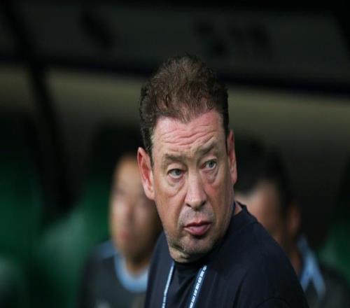 爭(zhēng)冠4隊(duì)被罰！成都蓉城或5分領(lǐng)先領(lǐng)跑，媒體人：肯定要沖一下