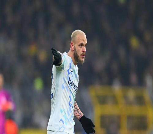 客場2比0多特蒙德，進(jìn)入歐冠附加賽