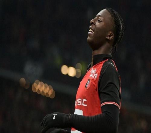 天空：曼聯(lián)在關(guān)注雷恩18歲前鋒梅特，但冬窗轉(zhuǎn)會(huì)可能性不大