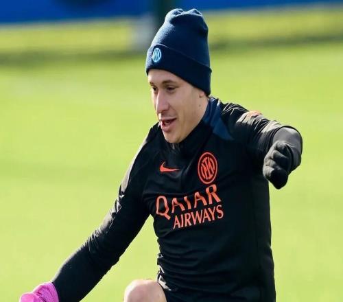 慢鏡頭：巴雷拉右大腿髂腰肌輕微拉傷，將至少缺席兩周