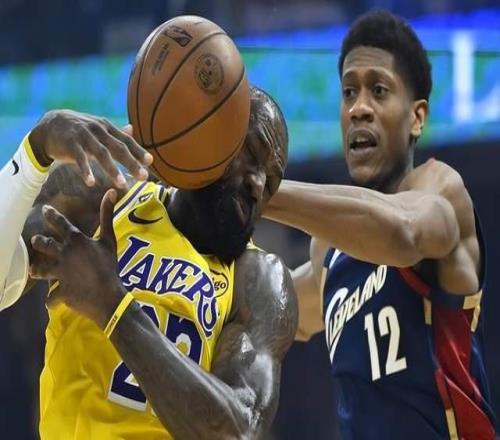 湖人惨败骑士，詹姆斯的表现对得起他的年龄，但对不起他的年薪