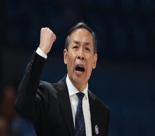 从1胜8负到6胜6负！CBA鱼腩队突飞猛进名声糟糕教头再翻身