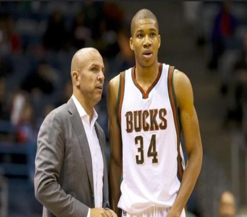 字母哥在雄鹿大事記：2次MVP+1次最佳防守球員2021年奪冠是頂點(diǎn)