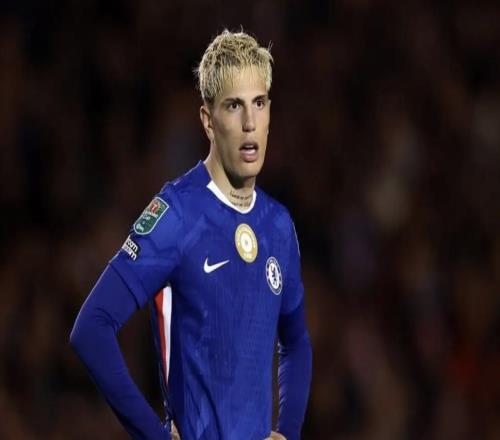 TA：加纳乔目前的经纪公司需要向发掘该球员的球探付超20万欧