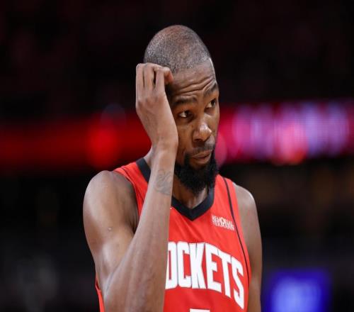 5戰(zhàn)場(chǎng)均31+5+3！3項(xiàng)命中率太亮眼！杜蘭特殺瘋了，火箭戰(zhàn)績(jī)3勝2負(fù)