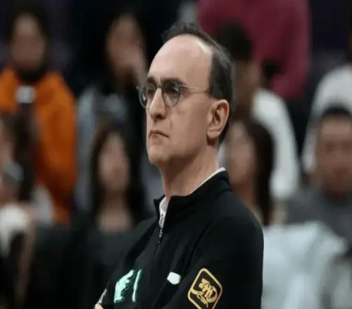 輸寧波發(fā)布會(huì)！烏戈不滿失誤多與命中率太低，莫蘭德被法爾打服！