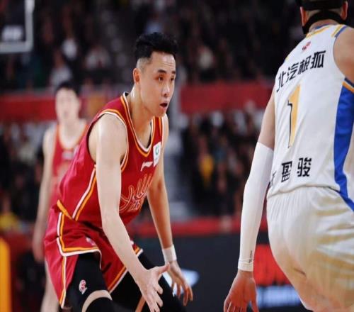 17分慘敗浙江，兩將0分，潘江被喊下課，名記：為啥你還能拿頂薪