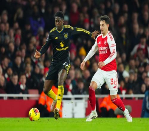 卡里克評價梅努：多元位置能力與多爾古相似有望迎來爆發(fā)_英超直播