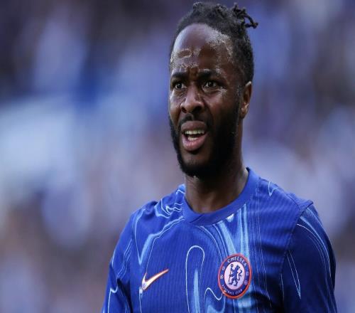 卡拉格：人們對(duì)斯特林年少成名的印象太深刻，反而讓他被低估