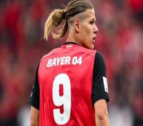 官方：勒沃庫森18歲前鋒斯捷潘諾夫租借加盟烏德勒支