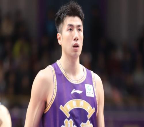 北控送青島5連?。毫稳龑帿I(xiàn)關(guān)鍵分鄒雨宸11+11佩里20+16