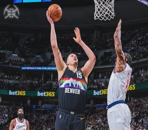 31+12+5！聯(lián)盟第一人！復出首秀改變西部格局