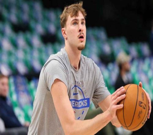 好友之間的競(jìng)爭(zhēng)，獨(dú)行俠隊(duì)的弗拉格談與克努佩爾爭(zhēng)奪年度最佳新秀