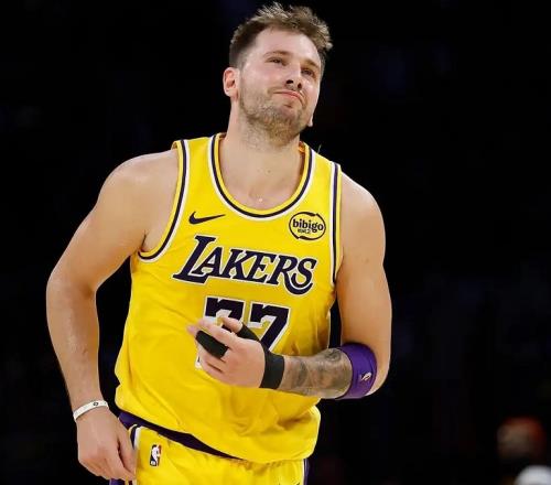 45分+46分+49分！聯(lián)盟第1！全明星票王刷爆NBA紀錄，MVP有懸念了