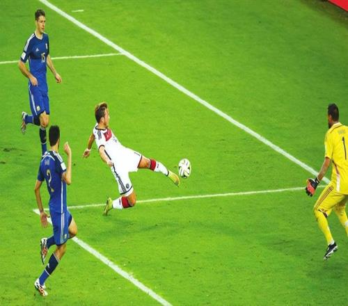 被譽(yù)為頂級(jí)天才，22歲閃耀世界杯，天選之子的格策后來去了哪里