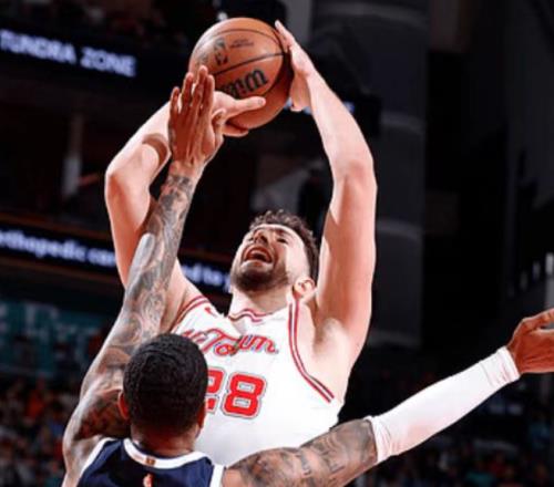 隨著火箭4分險(xiǎn)勝，灰熊6連敗，西部最新積分榜如下！馬刺下滑第3