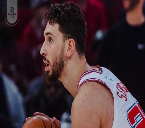 弗拉格34+12+5完勝杜蘭特，申京20中6阿門準(zhǔn)三雙，火箭險勝獨(dú)行俠