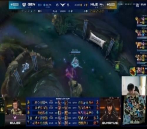 Yagao：這沙皇出裝你就學(xué)吧，沙漏和冰杖一起出能有傷害嗎