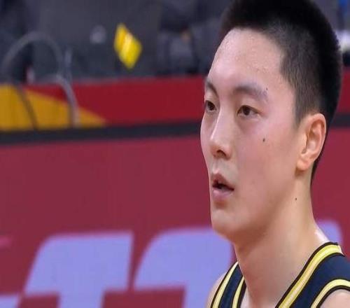 央視不播！今晚735，廣東客戰(zhàn)黑馬別大意，杜鋒需提防陰溝里翻船