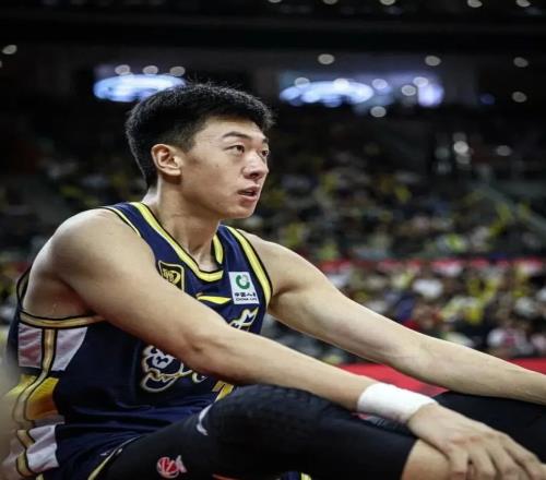 CBA窗口期即將開啟！廣東隊有意新疆2米14高塔，杜鋒補短板要沖冠