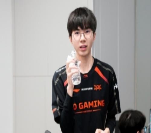 全在罵！JDG粉絲怒噴Junjia：打野莫名其妙像演員那么多局都這樣