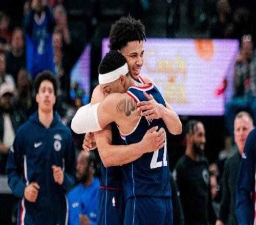 近20戰(zhàn)轟16勝，4場輸球真不冤！再不交易補強，你們該徹底重建了