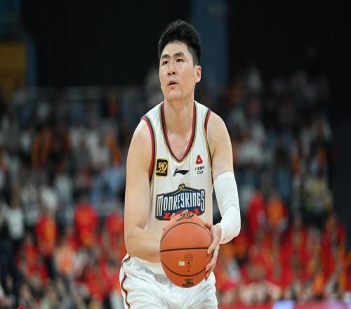 CBA兩份罰單！南京四川4人禁賽，罰款16萬，劉維偉不在意5連敗