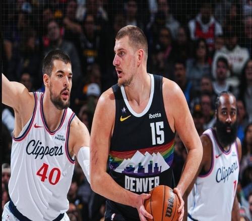 這才是MVP！傷停32天復(fù)出24分鐘31+12+5約基奇攻防無解被盛贊