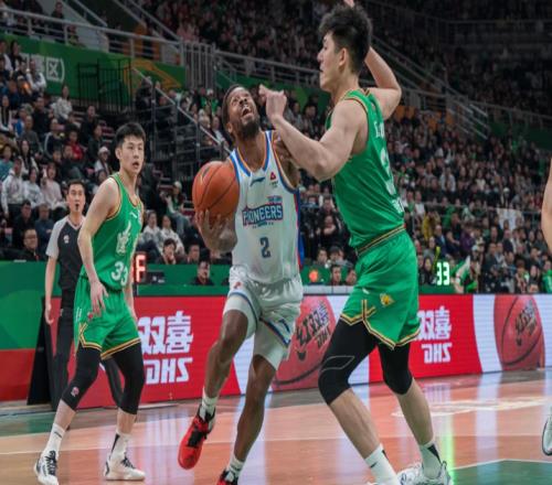 場均不到5分！2米14大個子不敢出手，韓德君接班人上限就是丘天