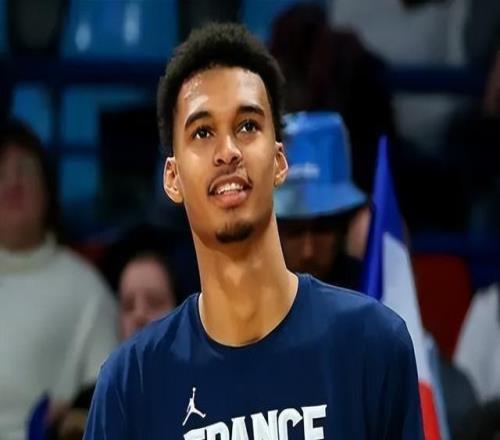 文班打趣法国队未来要上5名内线效力NBA的法国内线球员都有谁