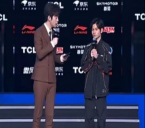 赛后采访HongQ:很久没赢IG了感觉很开心,非常震惊Xiaoxu的操作