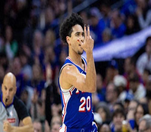 從冠軍中鋒到流浪漢！僅一夜，7大交易官宣，誕生3大贏家3個(gè)輸家