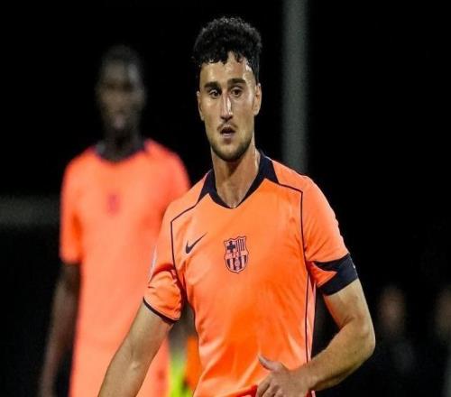 官方：巴薩B隊中場羅赫爾右膝外側半月板受傷，將傷缺56個月