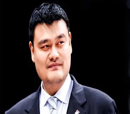 籃協主席姚明：9年收入超20億，男籃7年退步不怨他