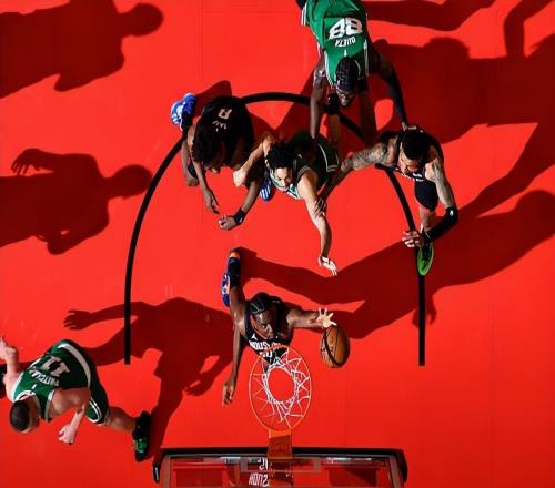 3年2110萬火箭重金簽下的替補中鋒每場比賽只能出場10來分鐘