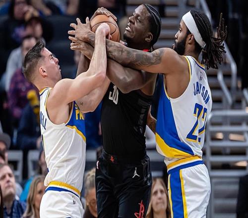 不肯好好用也不肯送走，火箭簽下這位三旬中鋒完全就是一種浪費