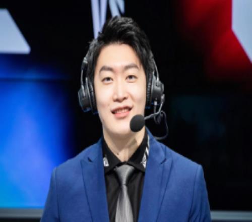 官方解說也看不下去了管澤元調(diào)侃Bin世一上言論：快說你被盜號了我求你了！！