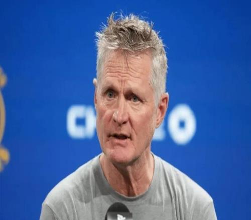 科爾真敢說啊！發(fā)布會直指不能對里弗斯伸手，但認可全隊發(fā)揮！