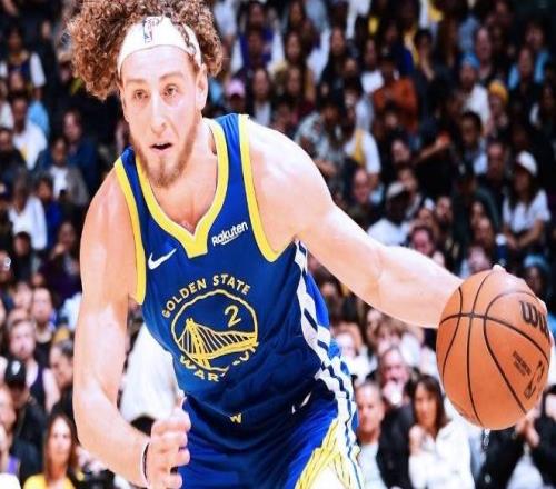 詹姆斯20+7+10+7失誤，里夫斯啞火新援10分，湖人復仇勇士奪3連勝