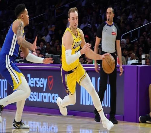 首秀表現相當穩定！湖人只用一個次輪簽就拿下他真是太賺了