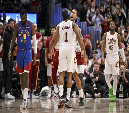 前騎士經理表示當時騎士在東部無人可敵現在東部競爭更加激烈_NBA直播