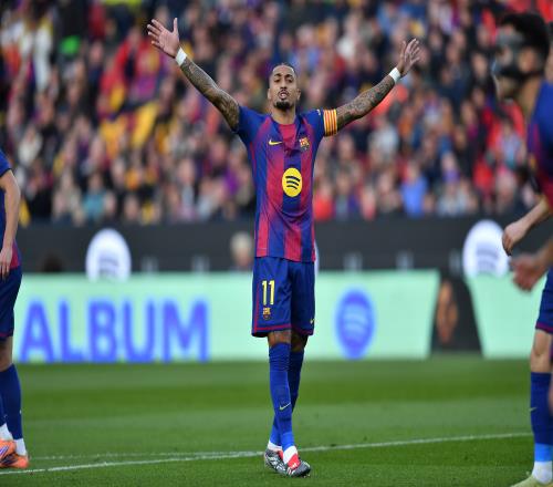 拉菲尼亞感慨場外因素難以掌控與投票人良好關系方為關鍵_西甲直播