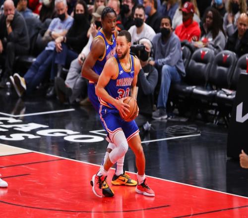 娟兒感慨和庫里一起打球既是挑戰也是輕松庫明加自我膨脹為超級巨星顯然格格不入_NBA直播