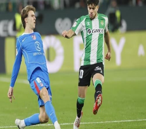 世體：巴勃羅傷缺對(duì)馬競影響極大，門多薩踢不了他的位置