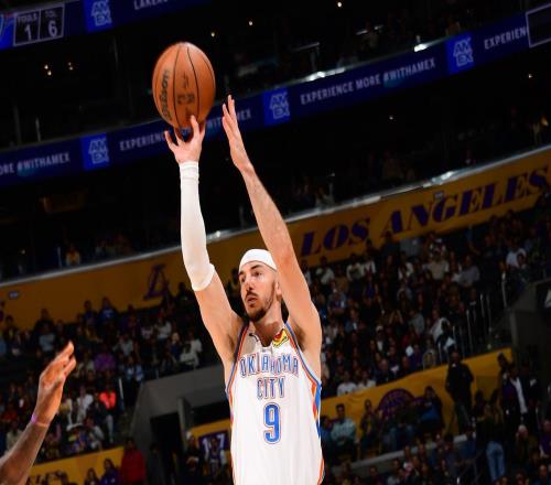 17分+3記三分！8100萬湖人棄子閃耀扎心詹皇：雷霆冠軍拼圖真猛