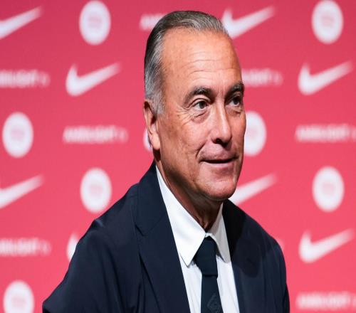 每體介紹巴薩臨時主席尤斯特：在學校曾經(jīng)是拉波爾塔的同桌