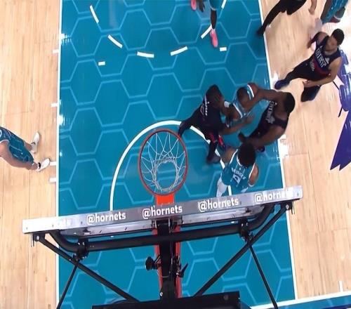 全武行！迪巴被杜倫勾拳哈里斯鎖喉大橋直拳杜倫面門1人替補爆沖