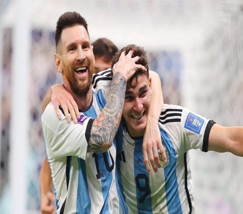 3選1，阿爾瓦雷斯下家曝光，英超西甲豪門在等他